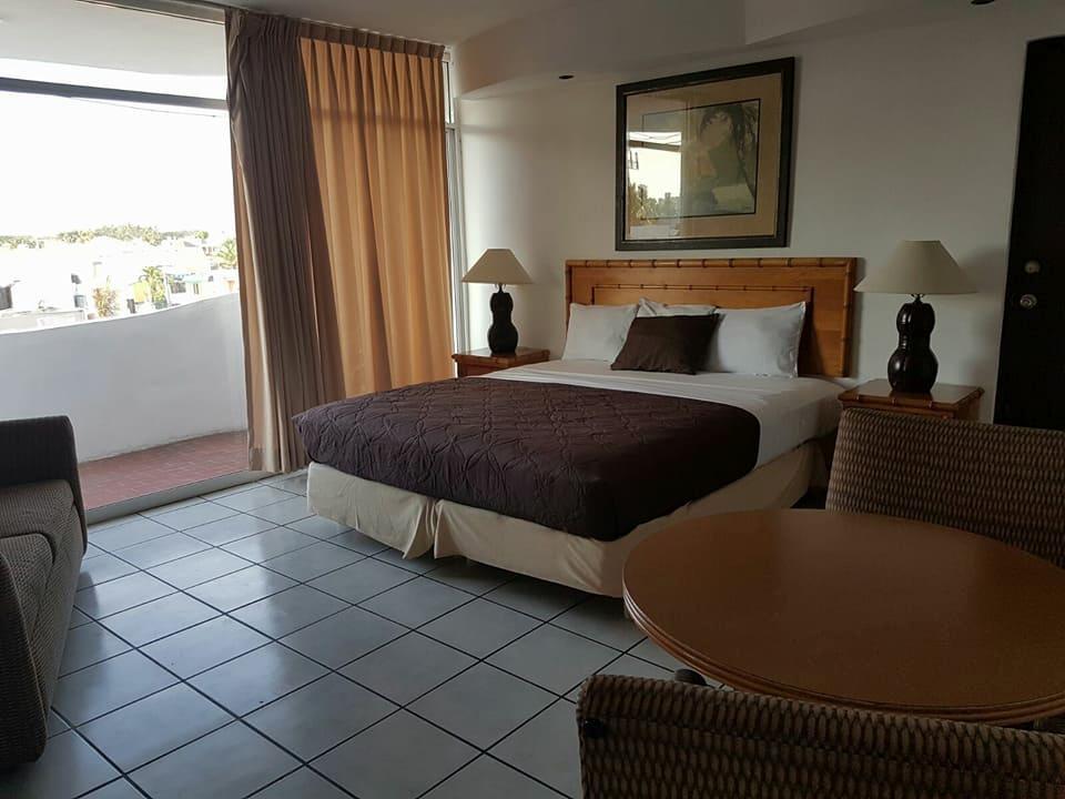 Capital O Zona Dorada Inn, มาซาตลัน ภายนอก รูปภาพ